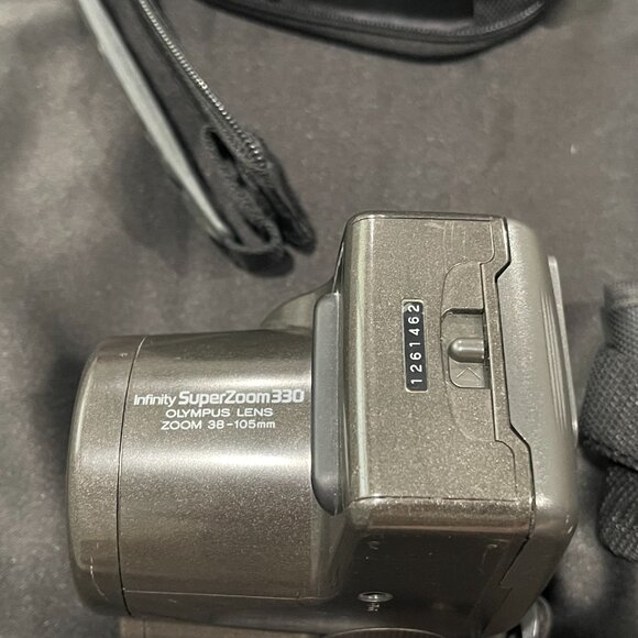 Olympus Infinity SuperZoom 330 35mm camera - Picture 7 of 7